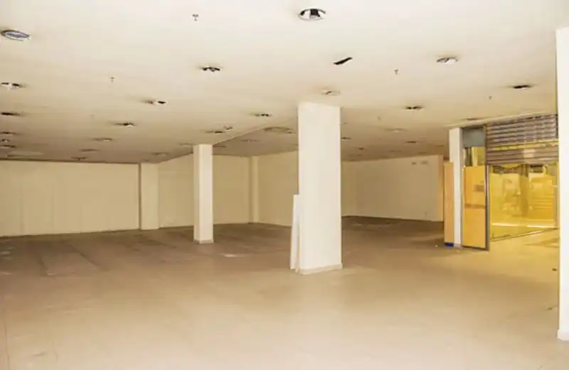 Local comercial en venta en Rúa Damas Apostólicas 17, imagen 5