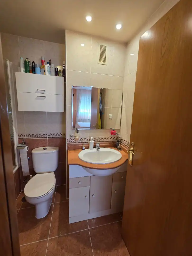 Badezimmer von Wohnung zum Verkauf in Molina de Segura mit Klimaanlage, Heizung und Abstellraum