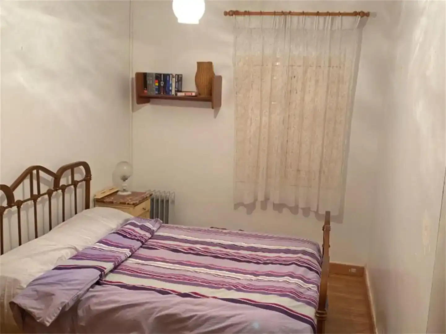 Dormitori de Casa adosada en venda en Abrucena amb Parquet i Moblat