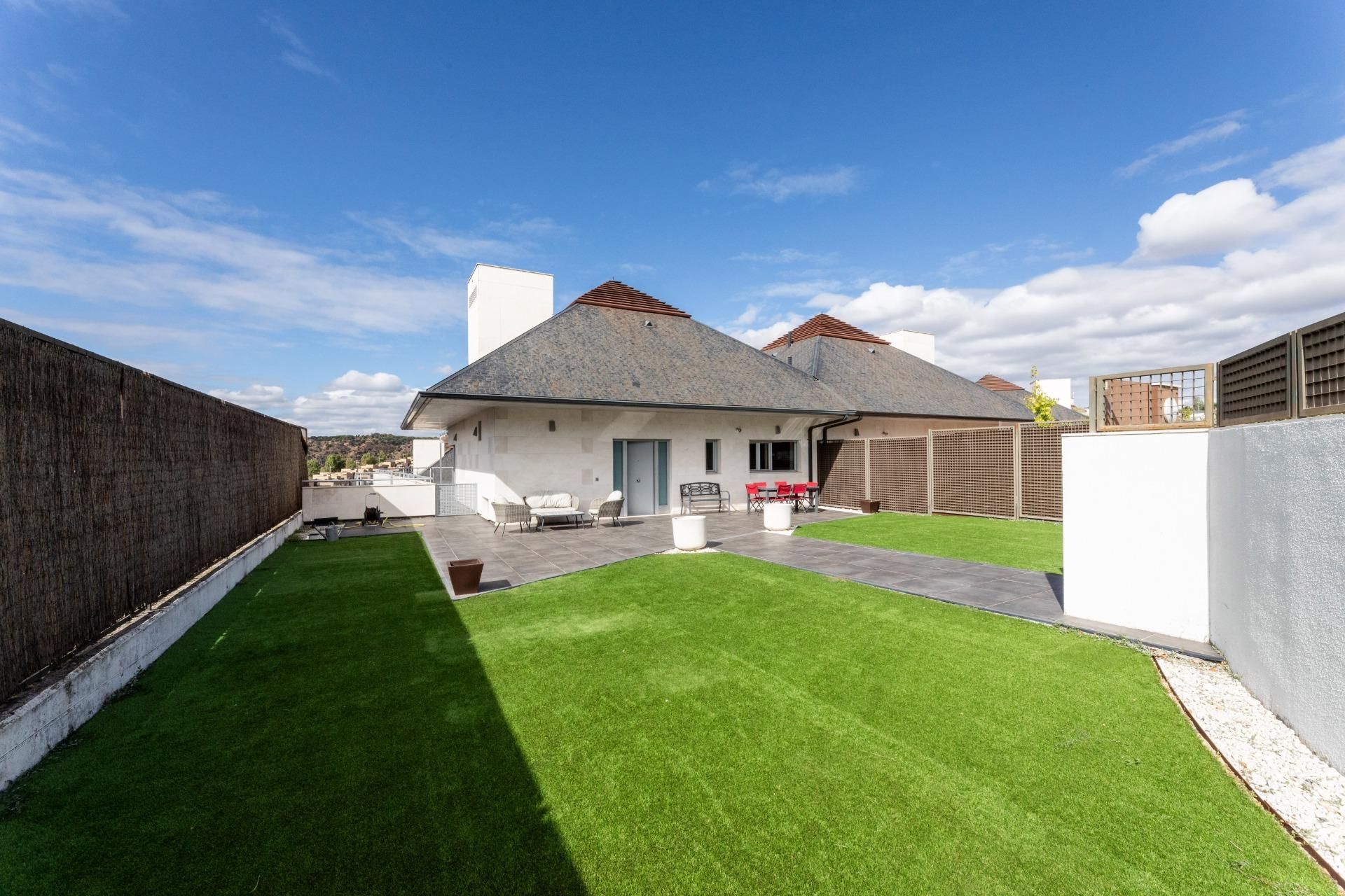 Terrace of Single-family semi-detached for sale in Torrelodones  with Air Conditioner, Private garden and Terrace