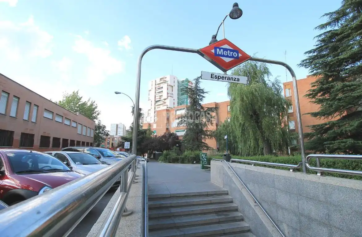 Exterior view of Flat for sale in  Madrid Capital  with Heating and Terrace