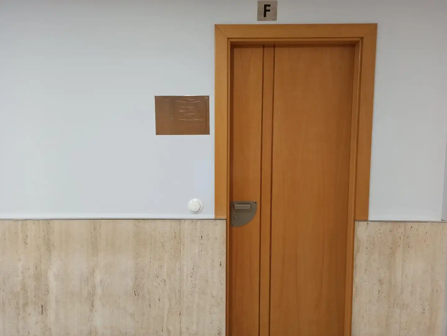 Office for sale in León Capital   with Heating