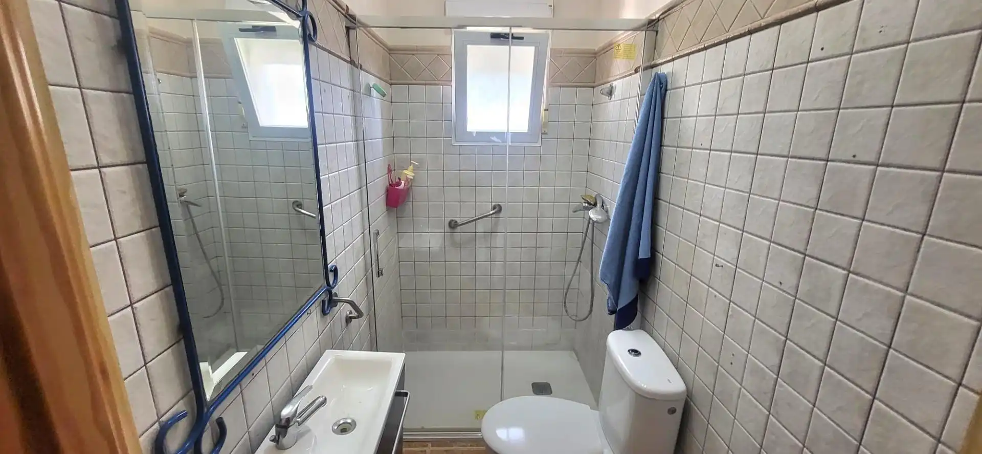 Baño de Finca rústica en venta en Almodóvar del Río con Aire acondicionado, Jardín privado y Terraza