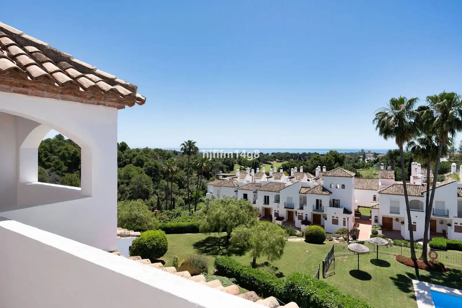 Reihenhaus mit Pool zum Verkauf in Nueva Andalucía, imagen 2