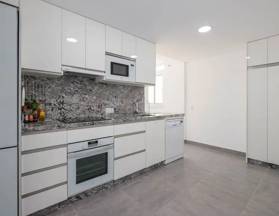Piso con piscina en venta en Playa de los Boliches, imagen 7