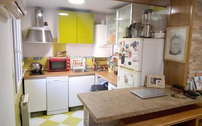 Kitchen of Flat for sale in  Madrid Capital  with Air Conditioner