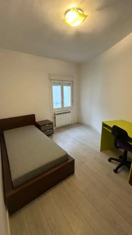 Schlafzimmer von Wohnung zum Verkauf in Vitoria - Gasteiz mit Heizung, Parkett und Möbliert