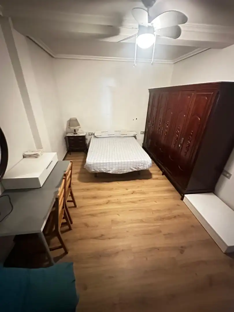 Habitación de Ático en venta en Jaén con Aire acondicionado, Amueblado y Balcón