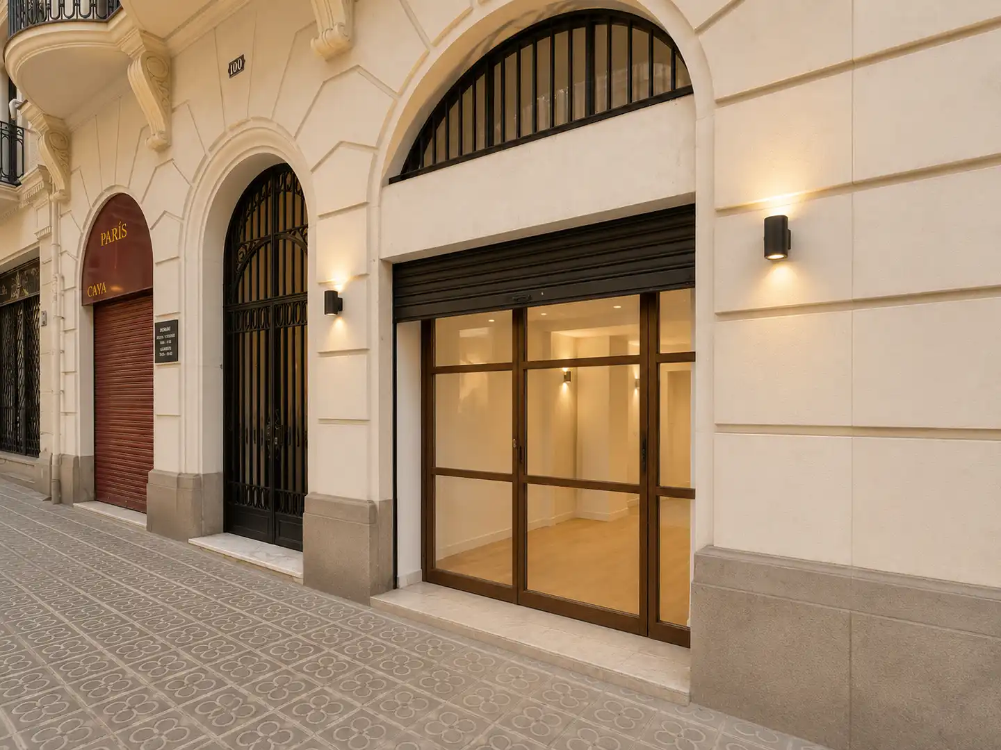 Local comercial de lloguer a Carrer de París 160