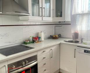 Cuina de Pis en venda en Las Cabezas de San Juan amb Aire condicionat i Terrassa
