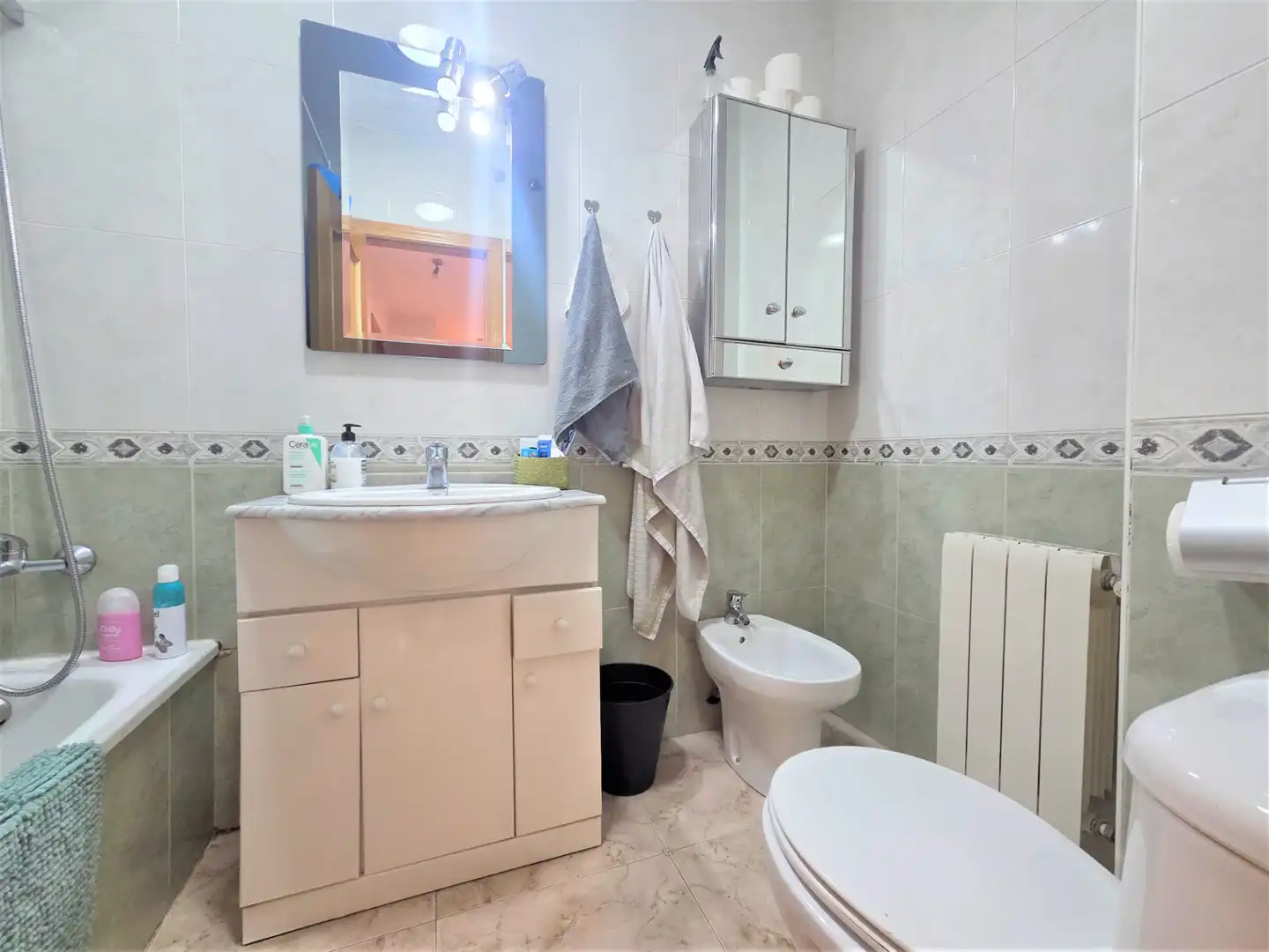 Bathroom of Flat for sale in Villanueva de la Cañada  with Air Conditioner, Heating and Furnished