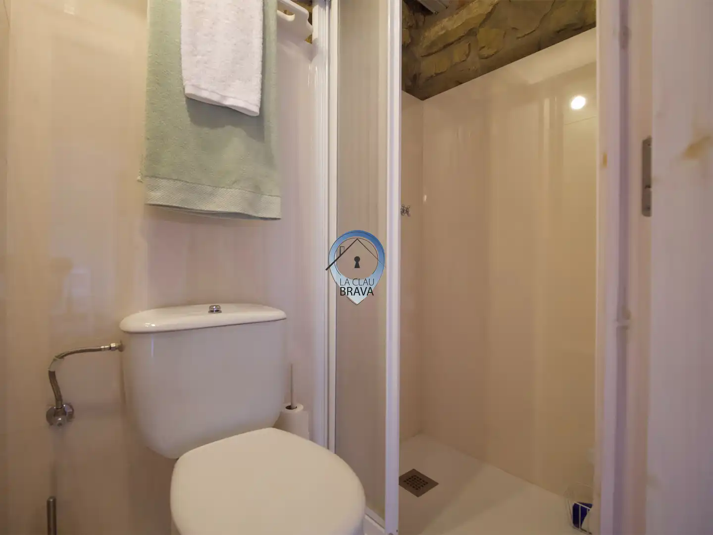Baño de Casa o chalet en venta en Ardisa con Aire acondicionado, Jardín privado y Amueblado