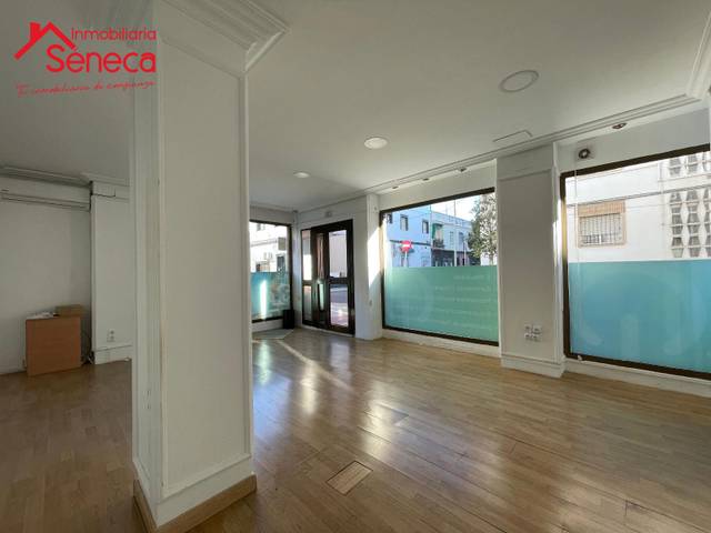 Local comercial en Alquiler en COLOMBIA en Huerta de la Reina - Trassierra