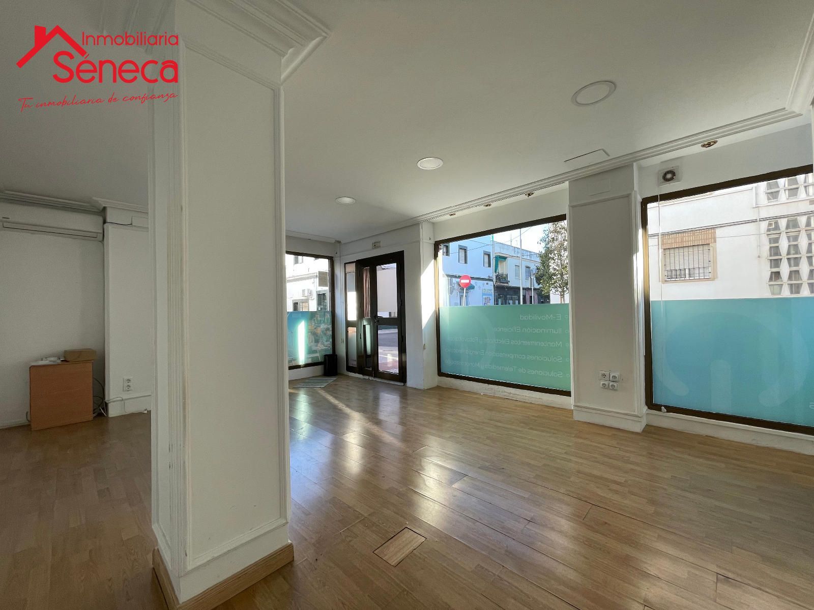 Premises to rent in COLOMBIA, Huerta de la Reina - Trassierra, Noroeste