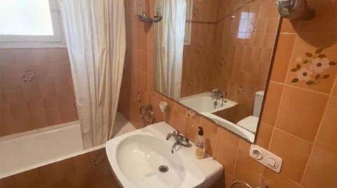 Foto 5 de Casa adosada en venda a Carrer del Canat, 16, Banyoles, Girona