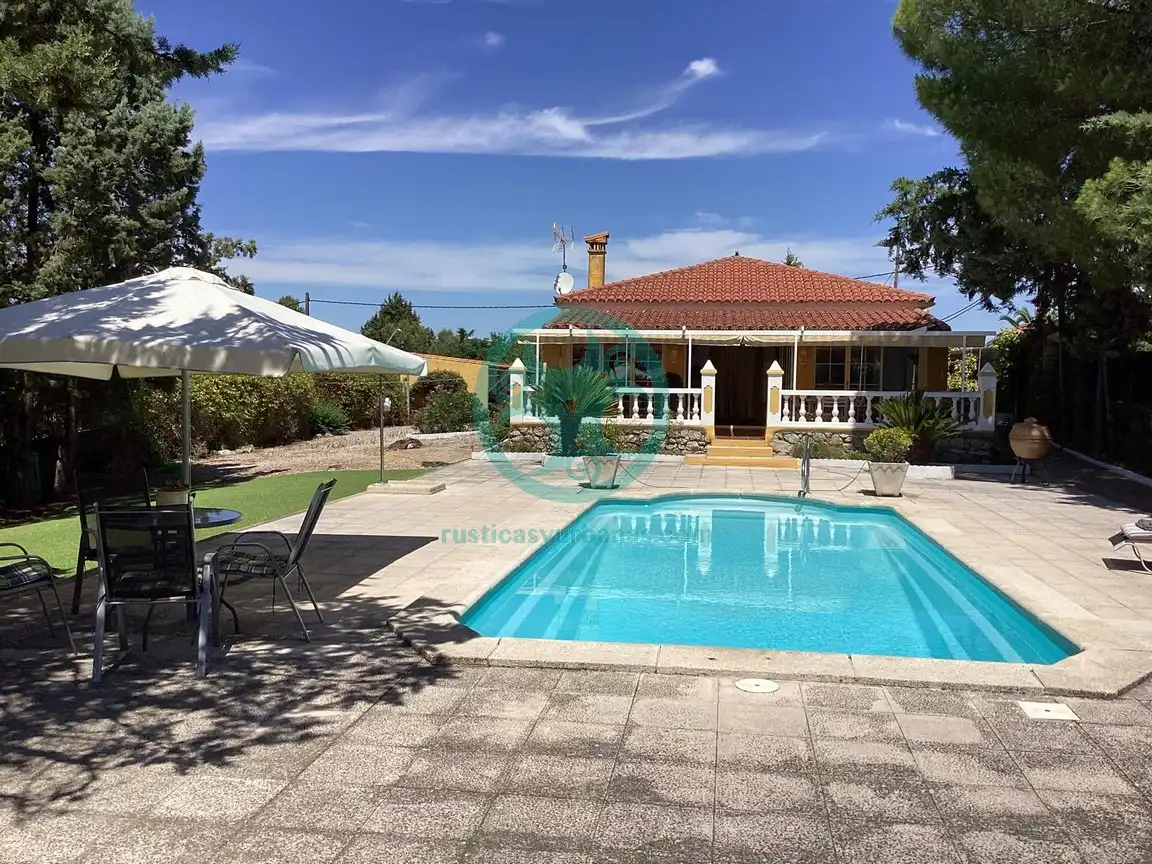 Vista exterior de Casa o chalet en venta en Casar de Cáceres con Aire acondicionado, Calefacción y Jardín privado