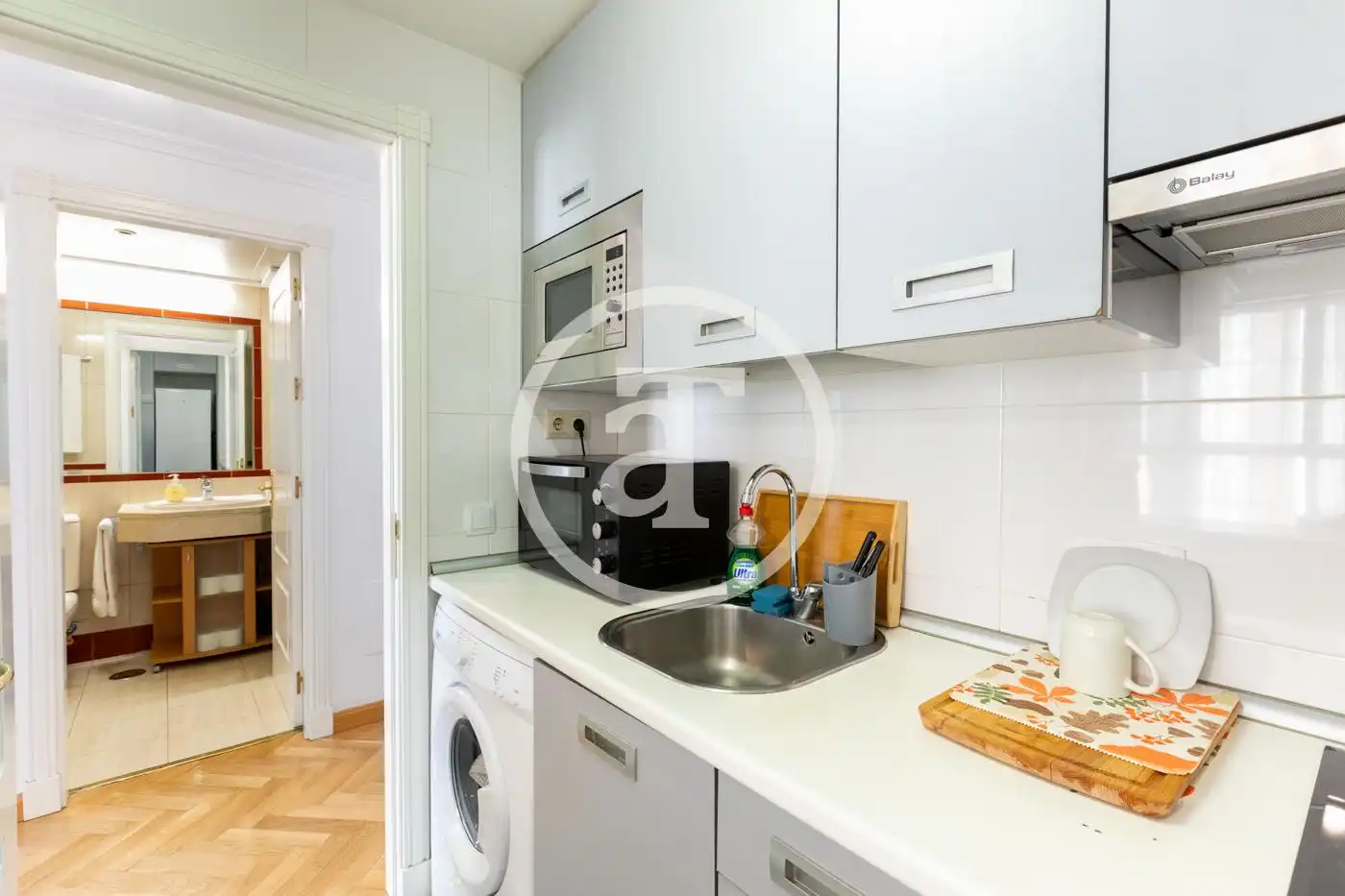 Kitchen of Flat for rent in Madrid  with Air Conditioner, Heating and Furnished