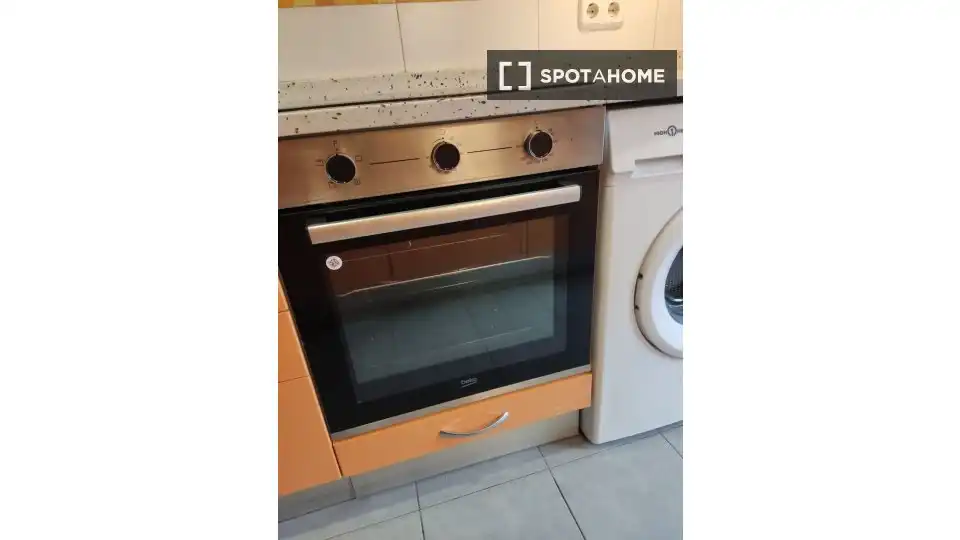 Kitchen of Flat for rent in Madrid  with Air Conditioner, Heating and Furnished