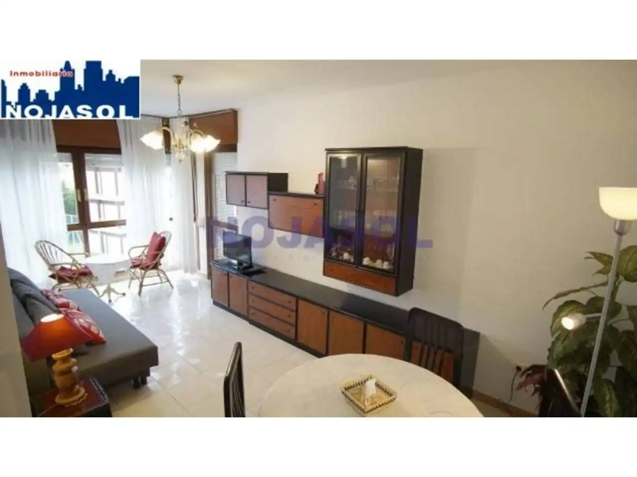 Sala de estar de Apartamento de alquiler en Noja con Terraza y Amueblado