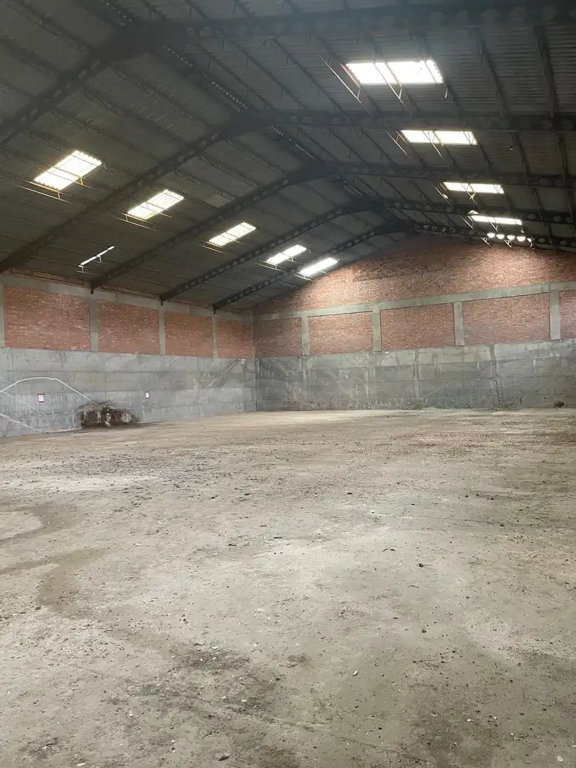 Nave industrial en venta en Cigales