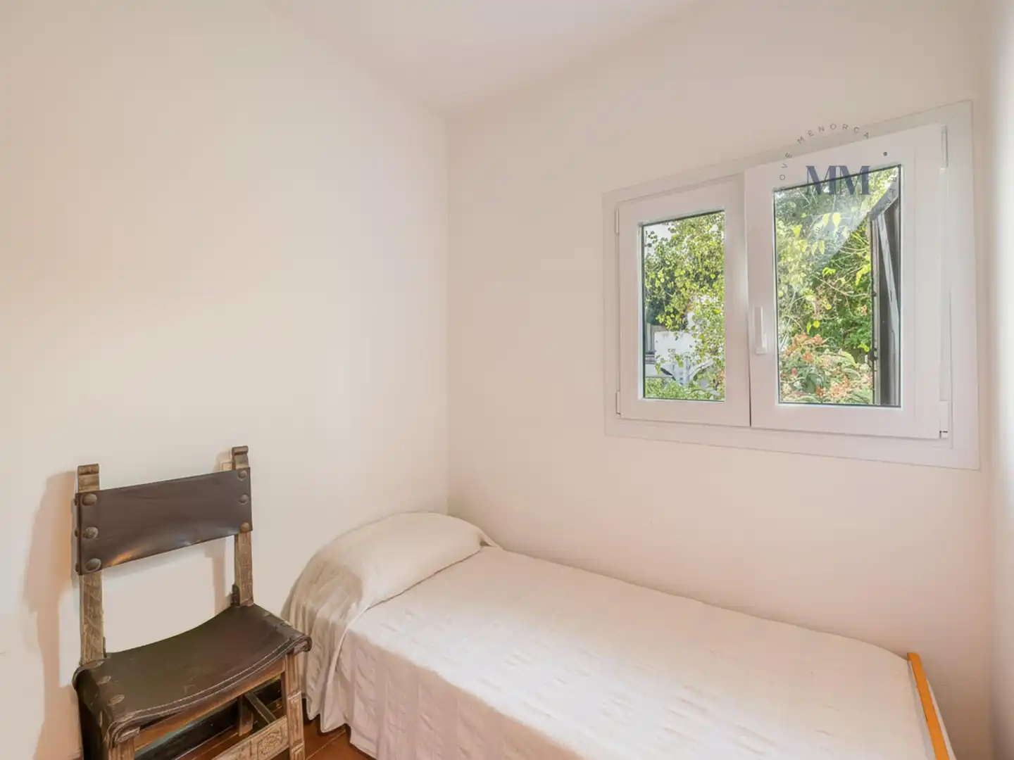 Schlafzimmer von Maisonette zum Verkauf in Es Castell mit Klimaanlage, Terrasse und Balkon