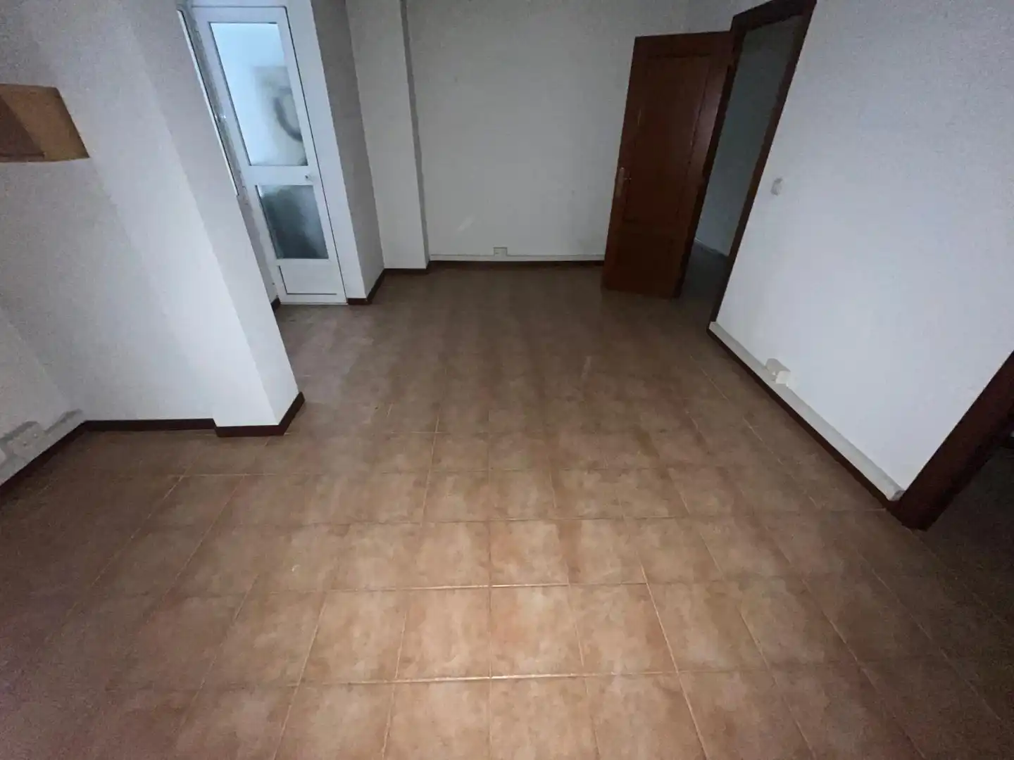 Büro zur Miete in Zaragoza mit Klimaanlage und Heizung