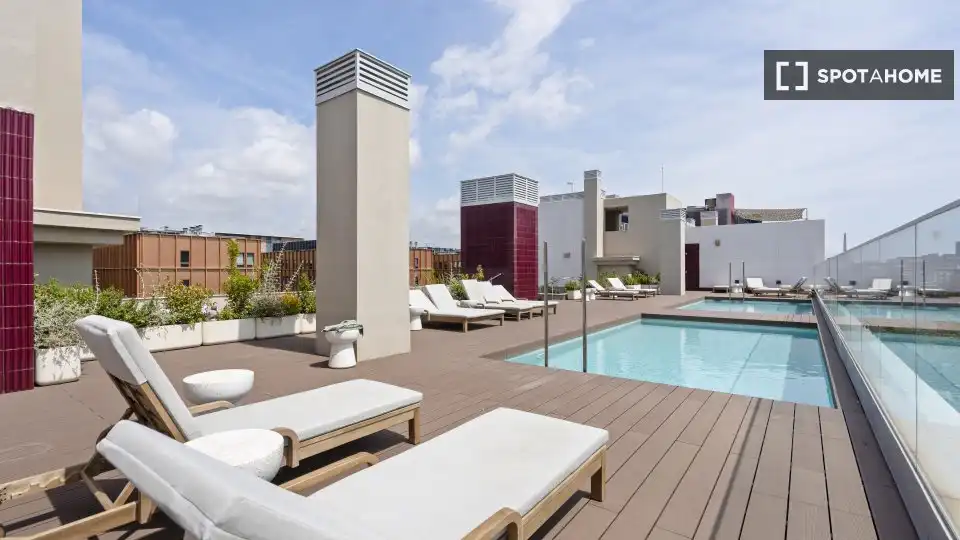 Flat with terrace to rent in Sant Martí, imagen 7