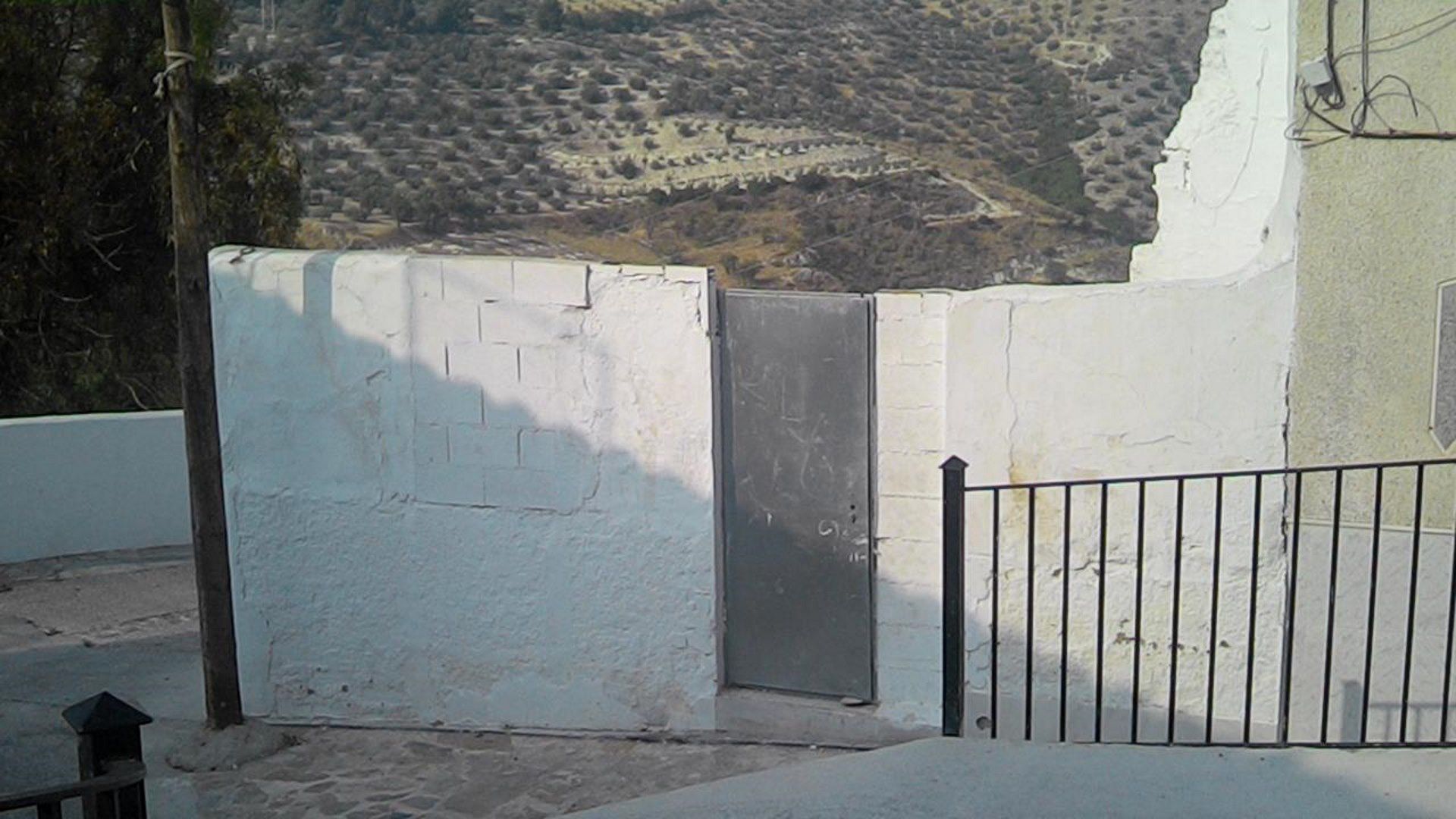 Exterior view of Building for sale in Baena