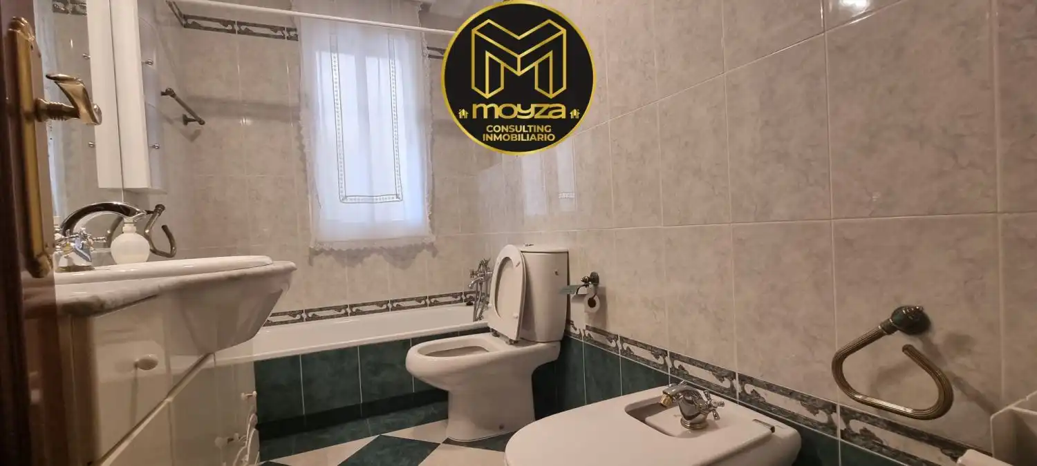 Piso con terraza en venta en Martos, imagen 23