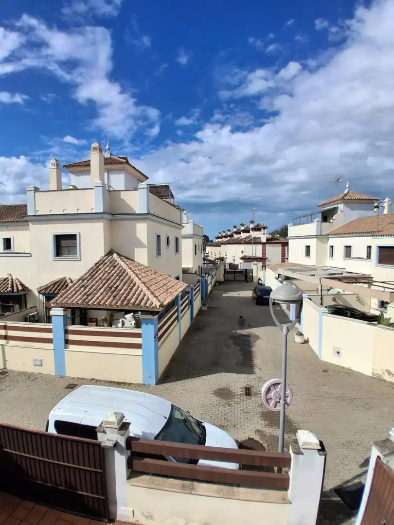 Casa adosada en venda a La Jara