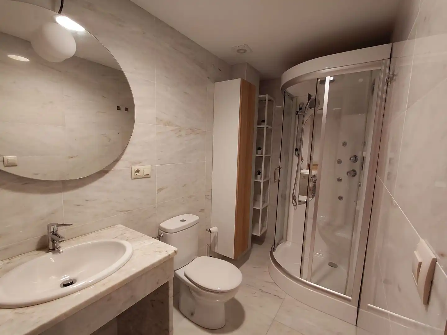 Bathroom of Apartments for sale in Santa Uxía de Ribeira