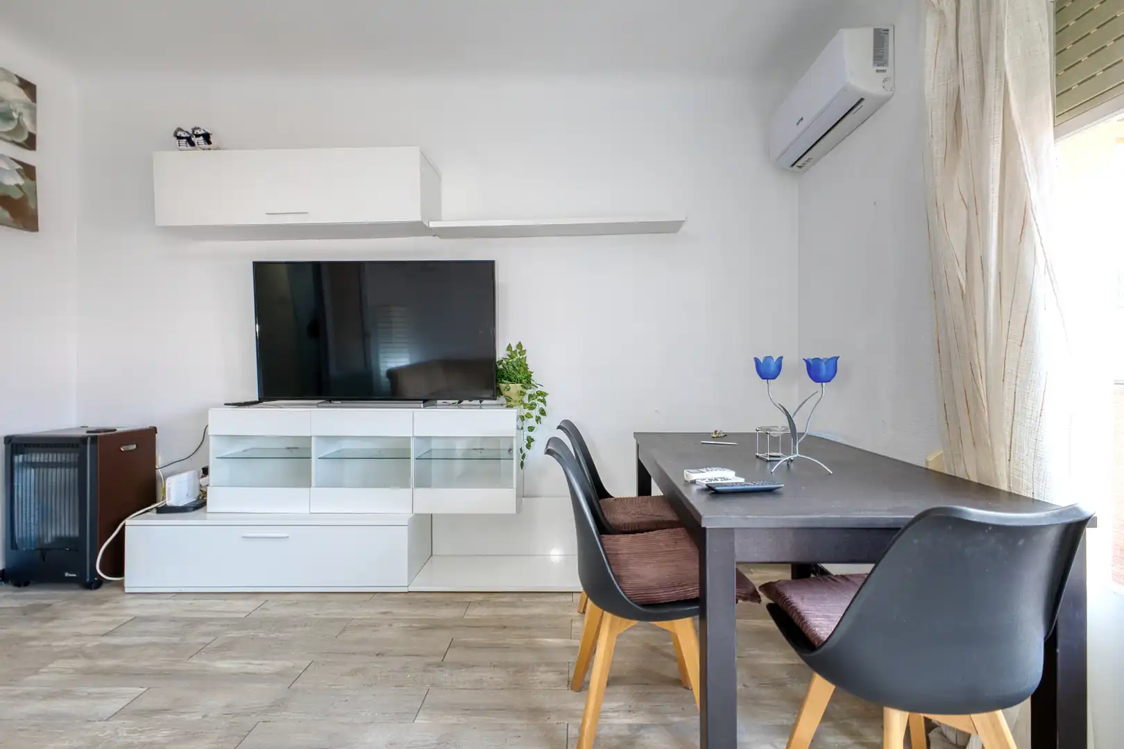 Sala d'estar de Pis en venda en Jijona / Xixona amb Aire condicionat, Calefacció i Parquet