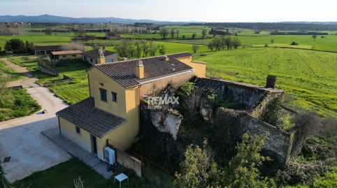 Masía a 20 minutos de Girona, con mas de 30.000m2 de terreno