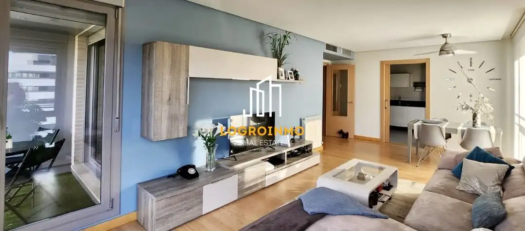Wohnzimmer von Wohnung zum Verkauf in  Logroño mit Klimaanlage, Heizung und Terrasse