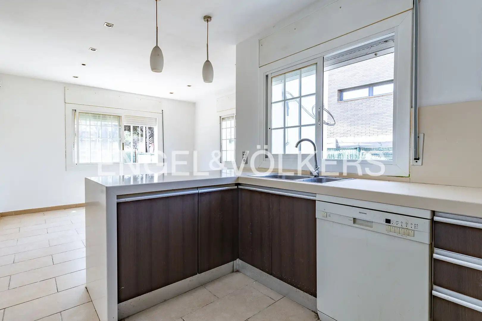Cocina de Casa o chalet en venta en Llinars del Vallès con Calefacción y Jardín privado
