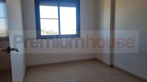 Foto 5 von Wohnung zum Verkauf in Plaza 20 de Maig, Deltebre, Tarragona
