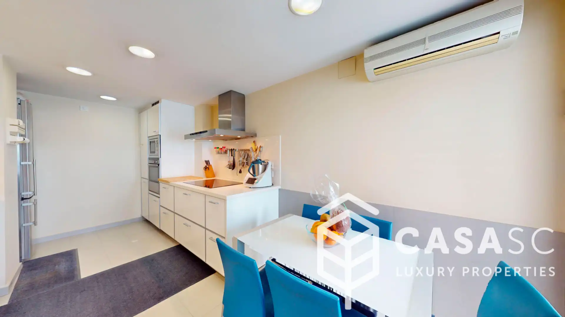 Kitchen of Attic for sale in Sant Cugat del Vallès  with Air Conditioner, Heating and Parquet flooring