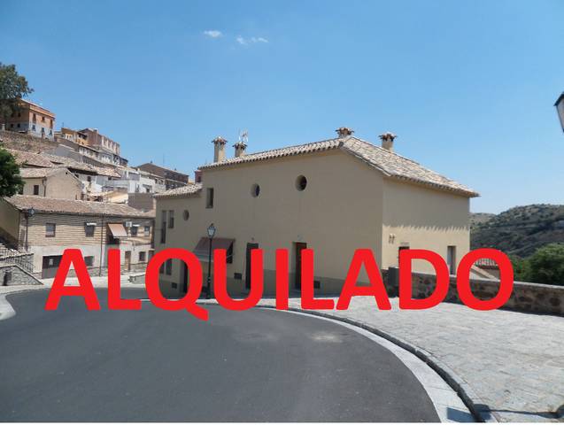 Casa adosada en Alquiler en Casco Histórico