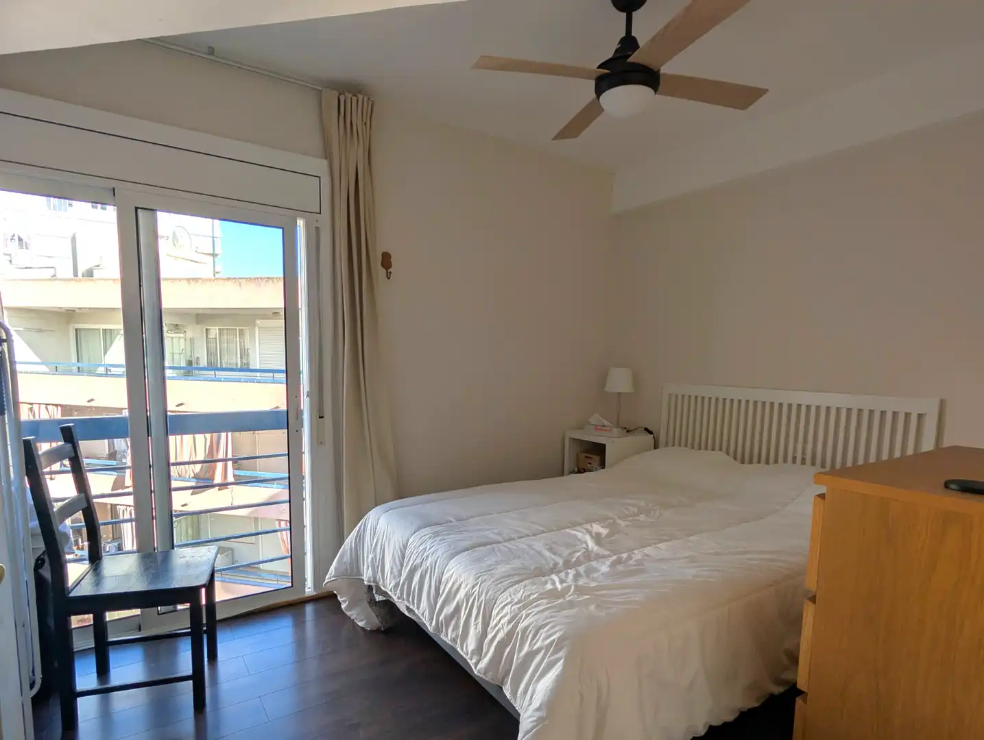 Habitación de Apartamento en venta en Castell d'Aro, Platja d'Aro i s'Agaró con Calefacción y Amueblado