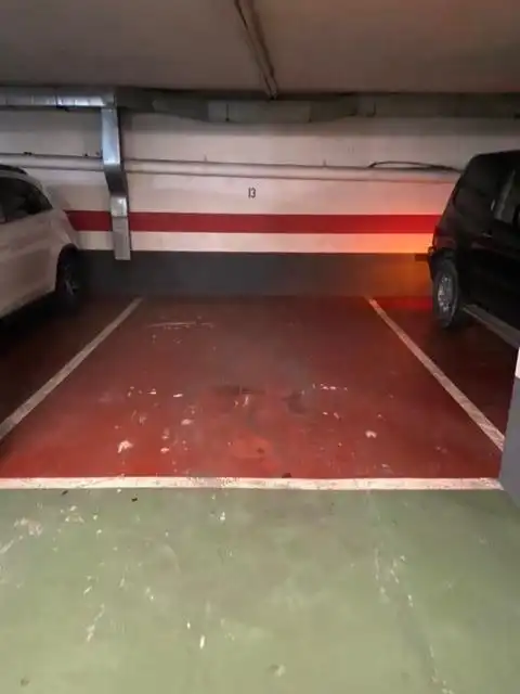 Parking de Dúplex de alquiler en Zaragoza con Aire acondicionado, Calefacción y Terraza