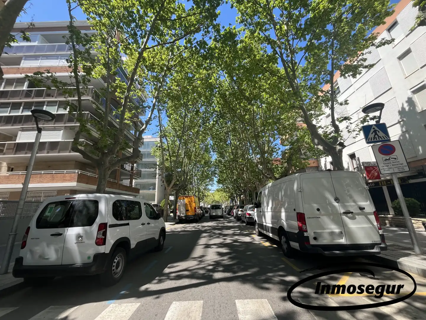 Außenansicht von Geschaftsraum zur Miete in Salou mit Klimaanlage und Terrasse
