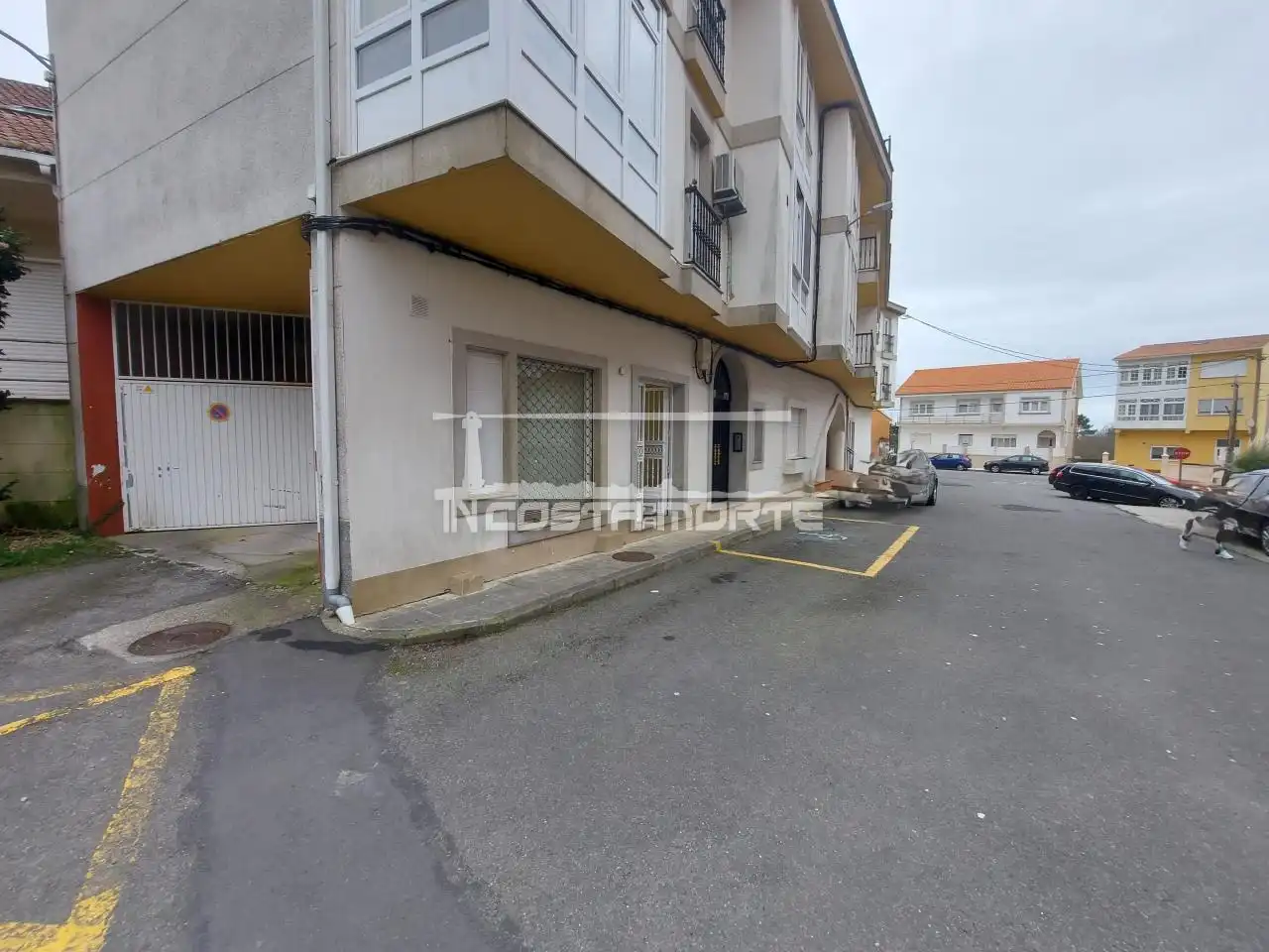 Exterior view of Office for rent in Carnota  with Storage room