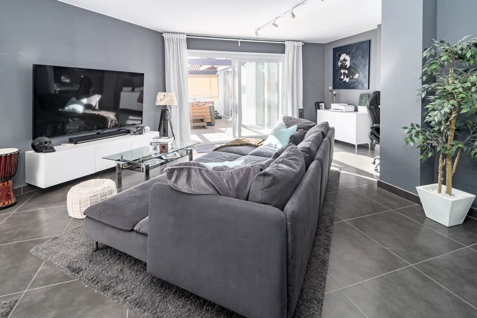 Sala d'estar de Àtic de lloguer en Marbella amb Aire condicionat, Calefacció i Terrassa