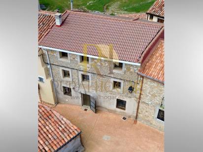 Vista exterior de Casa o xalet en venda en Maranchón amb Parquet, Moblat i Rentadora