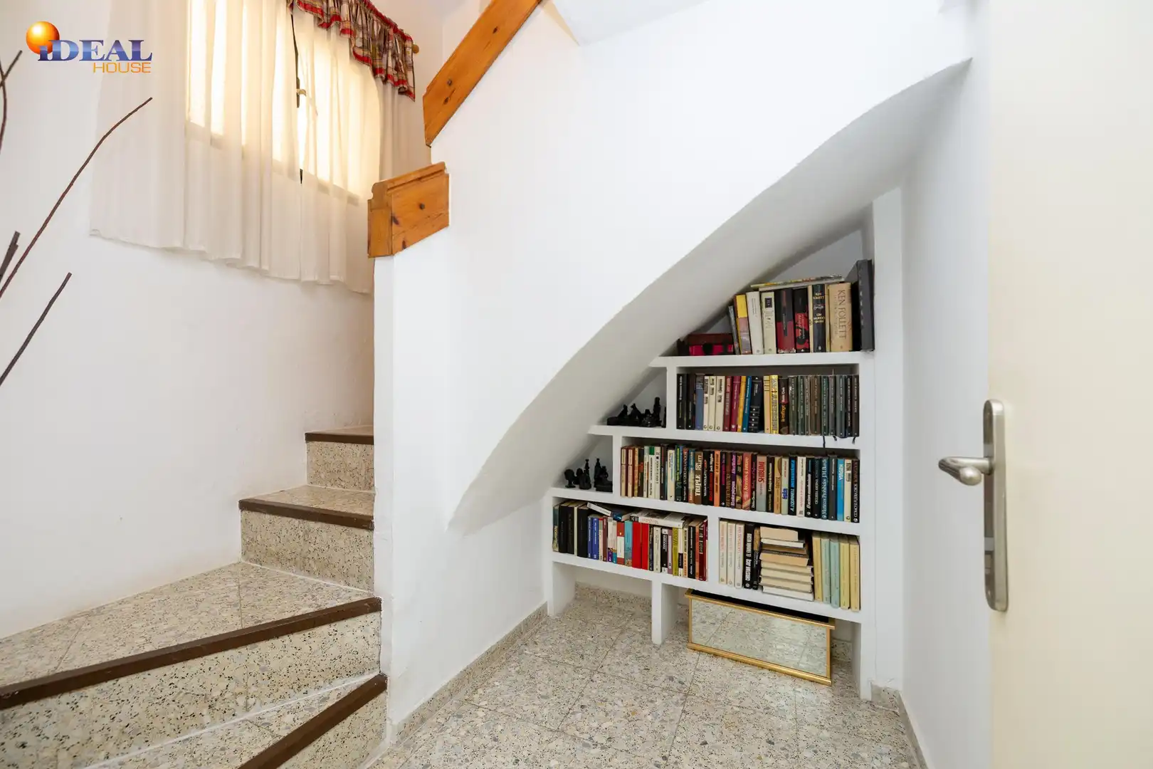 Einfamilien-Reihenhaus zum Verkauf in Calle de Nazar, Loja