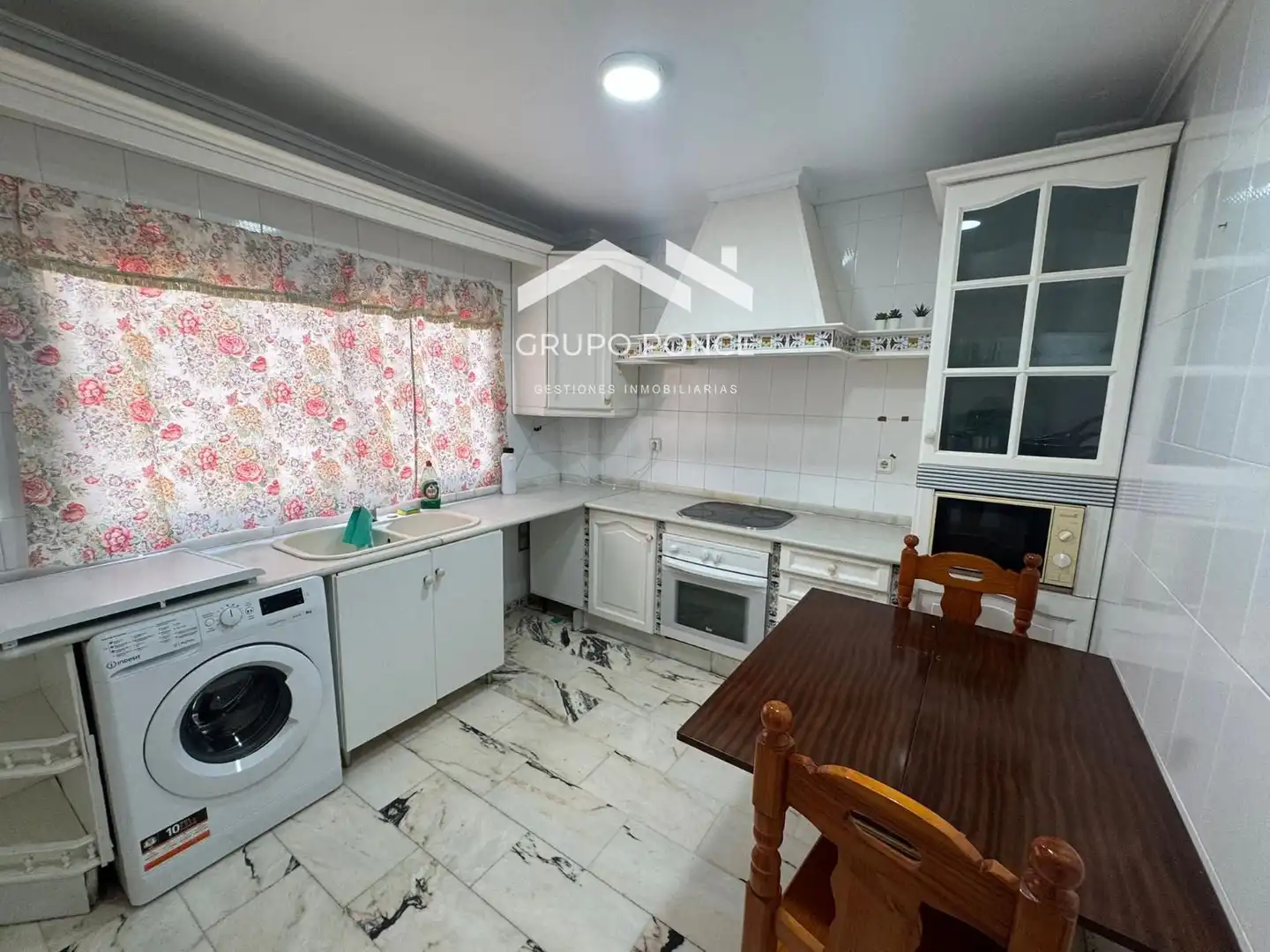 Kitchen of Flat for sale in Jerez de la Frontera  with Terrace and Storage room