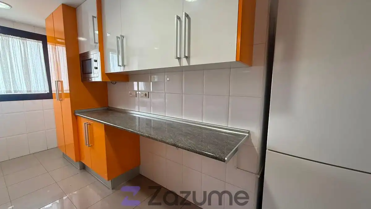 Küche von Wohnung zur Miete in Murcia mit Klimaanlage, Heizung und Terrasse