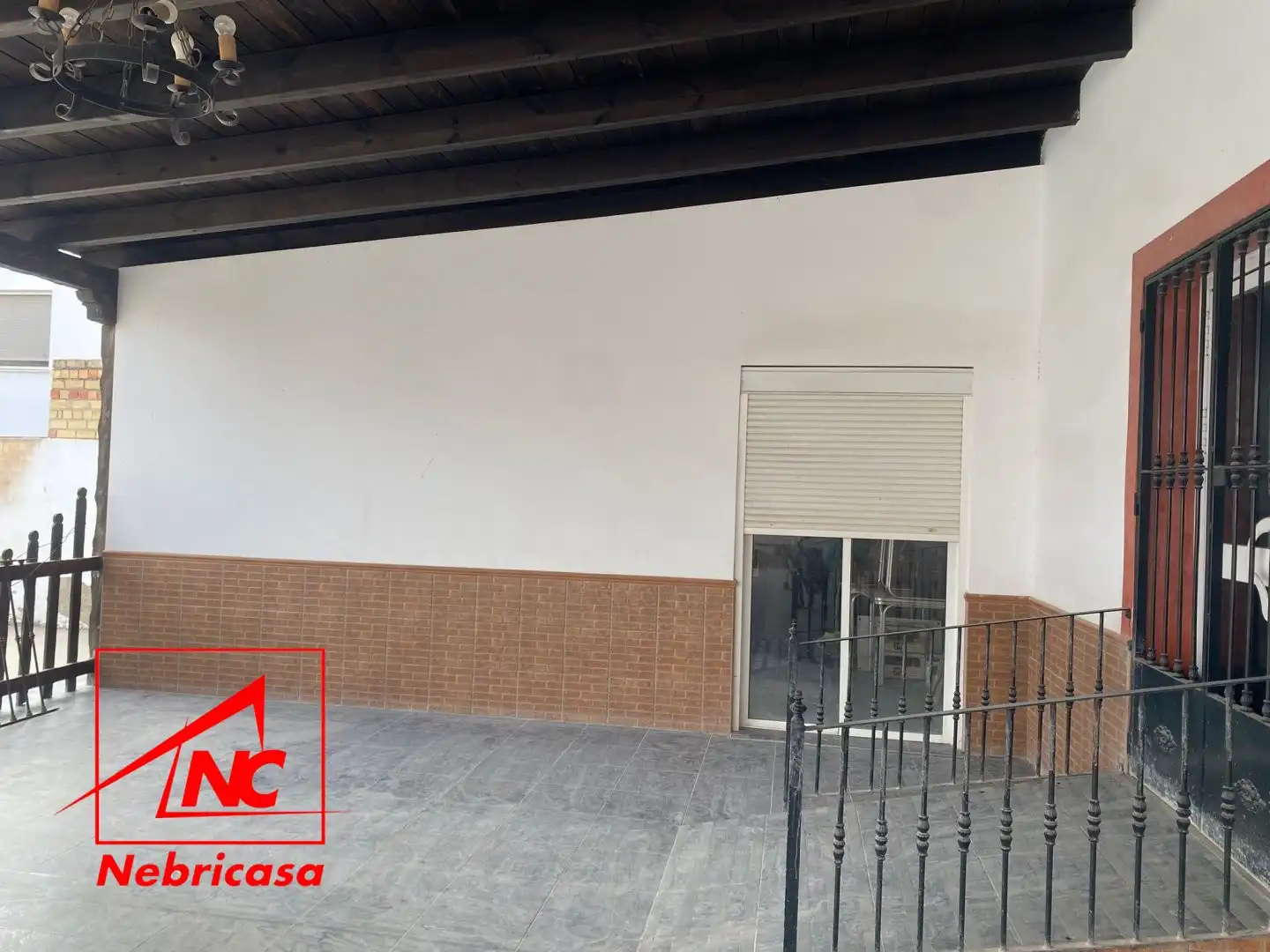 Exterior view of Industrial buildings for sale in Las Cabezas de San Juan