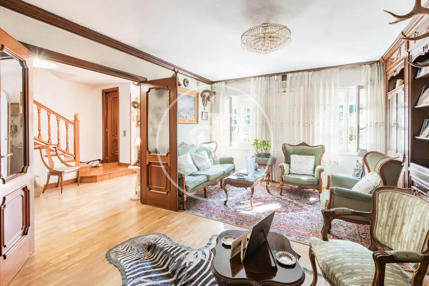 Sala de estar de Casa adosada en venta en Madrid con Aire acondicionado, Calefacción y Jardín privado