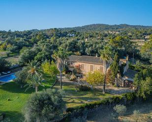 Vista exterior de Finca rústica en venda en Vilafranca de Bonany amb Aire condicionat, Calefacció i Jardí privat